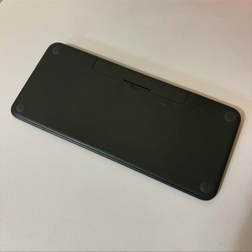 Logitech Keyboard K380 - Picture 2 of 2